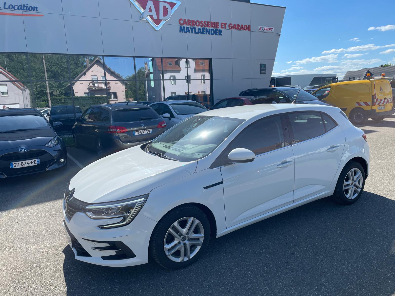 RENAULT MEGANE 4 1.5 DCI 115 CV BV6 MEL LOCATION HANGENBIETEN AEROPORT STRASBOURG ENTZHEIM EUROMETROPOLE BAS-RHIN ALSACE GRAND EST 23