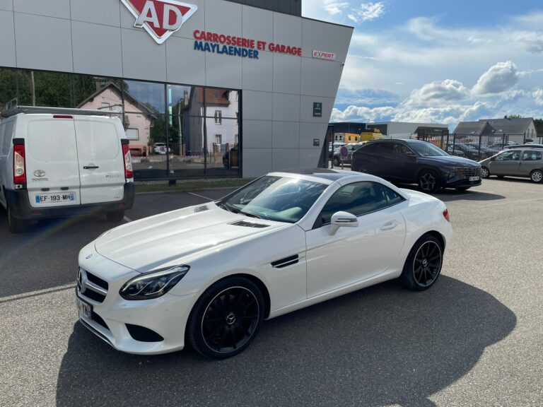 MERCEDES-BENZ SLC 200 SPORTLINE 9G TRONIC 184 CV MEL LOCATION HANGENBIETEN AEROPORT STRASBOURG ENTZHEIM EUROMETROPOLE STRASBOURG BAS-RHIN ALSACE GRAND EST 20